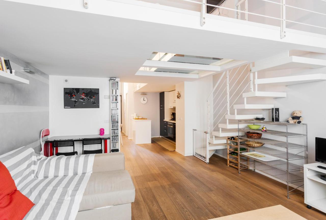Awesome Loft In The City Center Of Milan Luaran gambar